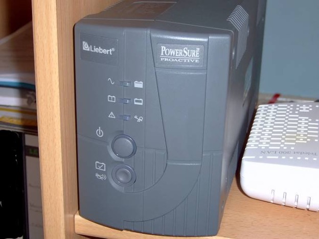 کاربرد یو پی اس آفلاین